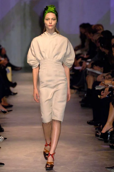 Look 27